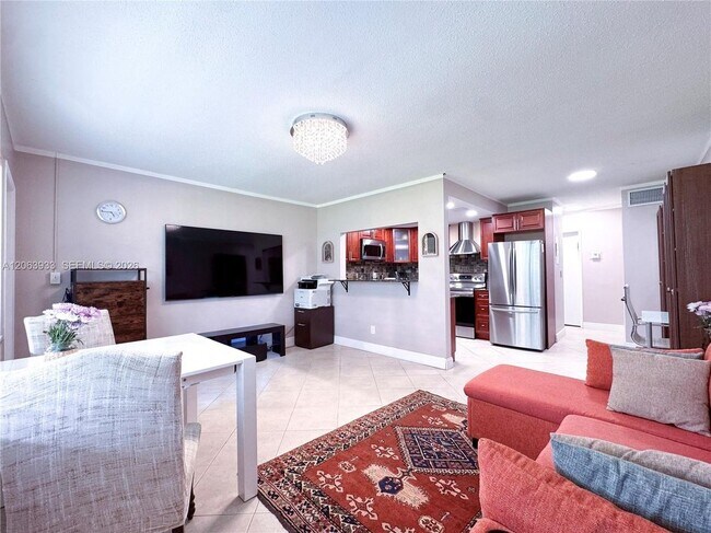 Photo - 2455 NE 51st St Unit E114