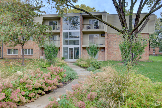 Building Photo - 7414-7W22 W 22nd St Unit 112 Rental