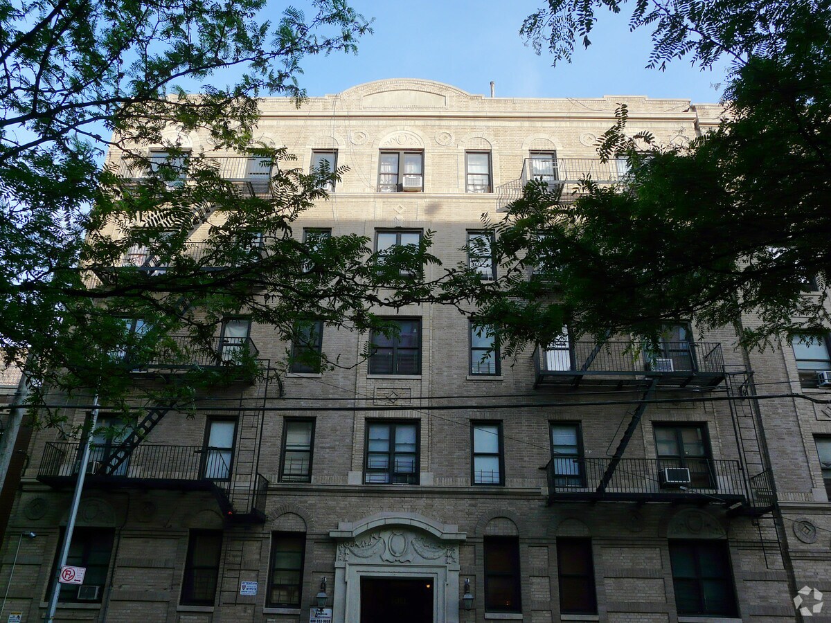 3011 - 3021 Heath Ave - 3011-3021 Heath Ave Apartments