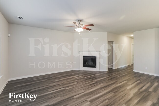 9017 Zubia Ln