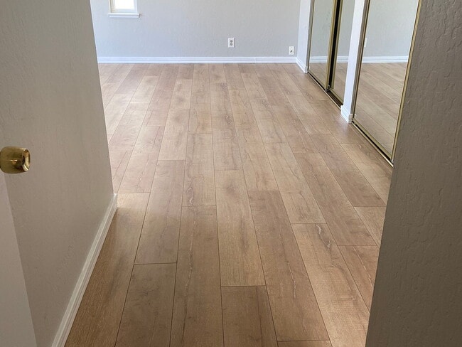 Photo - 5377 Sonoma Dr