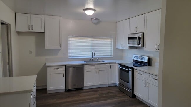 Photo - 4 bed 2 Bath