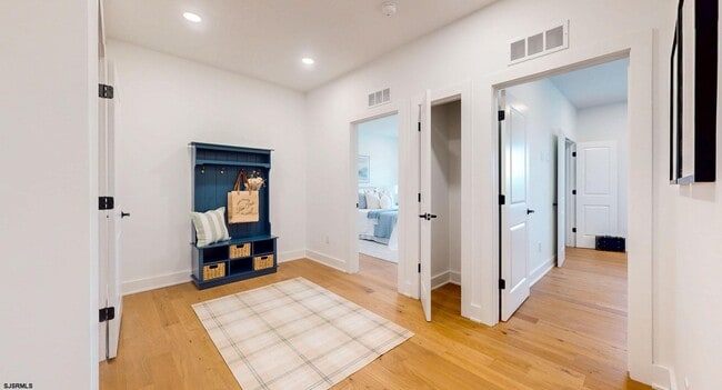 34 Creek View Ln
