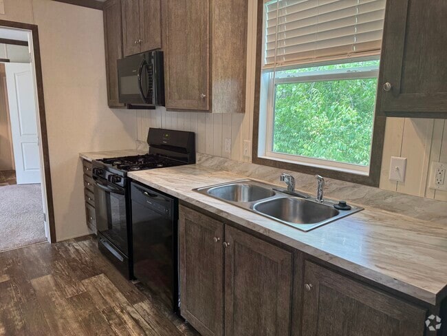 Building Photo - 259 Armstrong Ave Rental