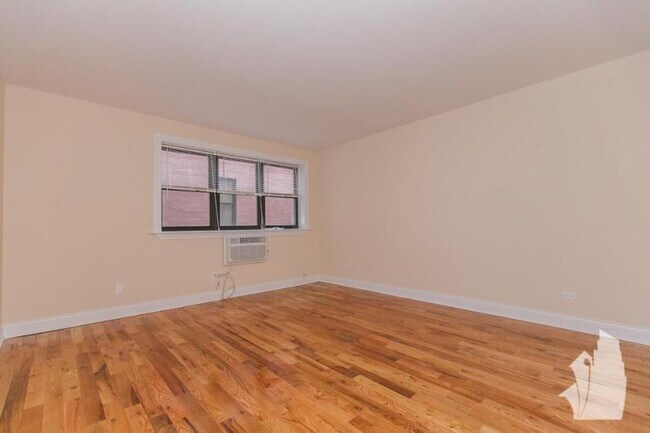 Photo - 0 bedroom in Chicago IL 60614 Unit 506