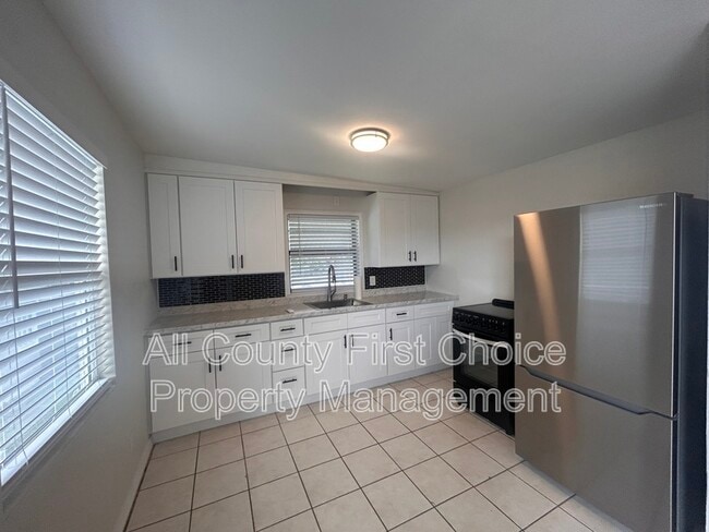 2511 1/2 55th Ave N