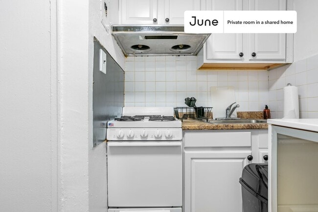 Photo - Room in Shared 3 bed/1 bath home Unit C