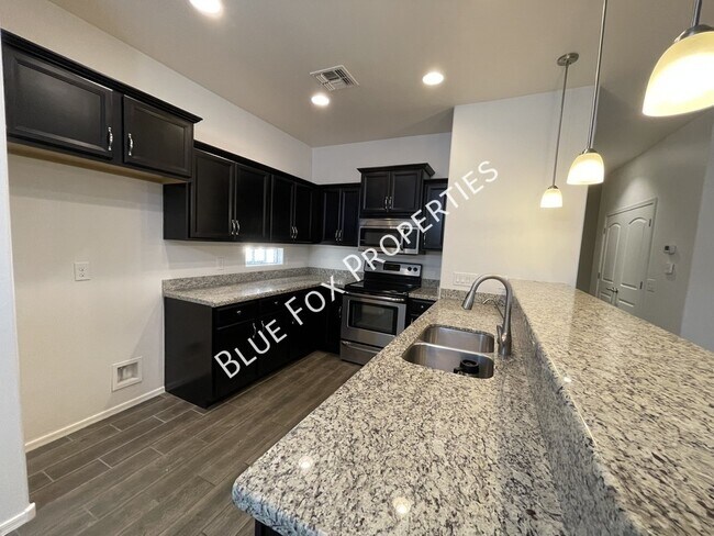 Photo - 8721 N Black Pine Dr