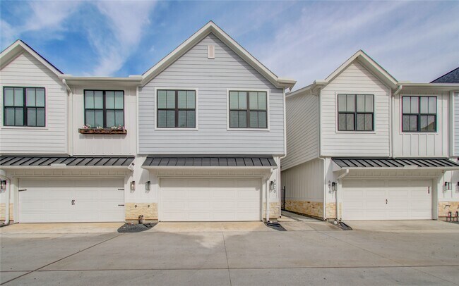 Building Photo - 6420 Highland Pine Ln