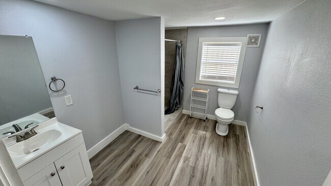 Photo - 1322 Avenue L Unit 7