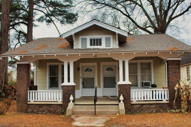 Photo - 135 Hollywood Dr House