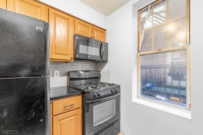 Photo - 250 Clendenny Ave Unit 4