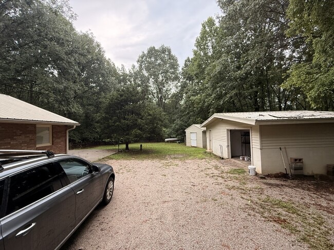 Photo - 6721 Newman Rd