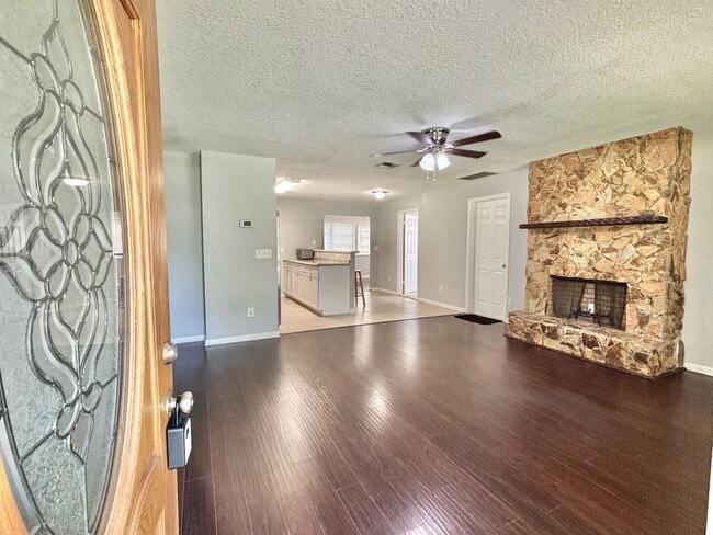 Photo - 3BR 1BA Annual Unfurnished Rental Availabl...