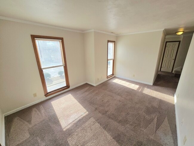 Photo - 2-STORY CONDO IN HEART OF PORTSMOUTH! 2 BED/2 BATH! Unidad 957