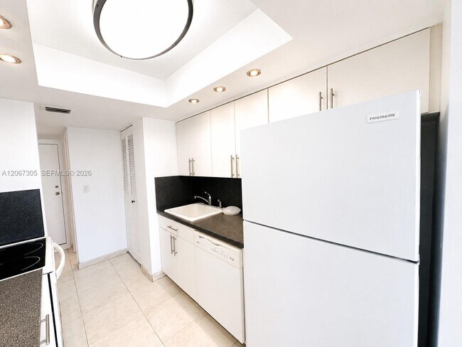 Photo - 250 174th St Unit 115