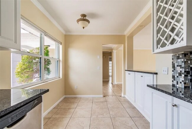 Photo - 2244 Donato Dr