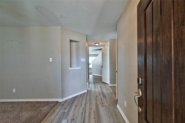 Photo - 19803 Lindenwick Ct