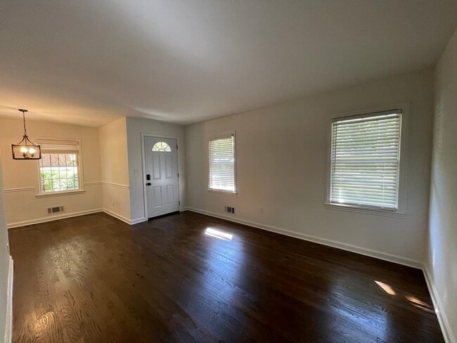 Photo - 3040 Remington St