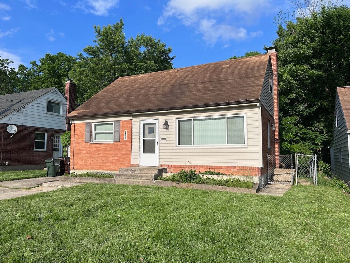 Photo - 8756 Daly Rd (Cincinnati, OH)