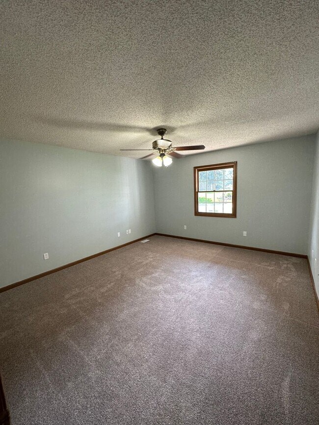 Two Bedroom Duplex Townhome For Rent in Marshallville, OH