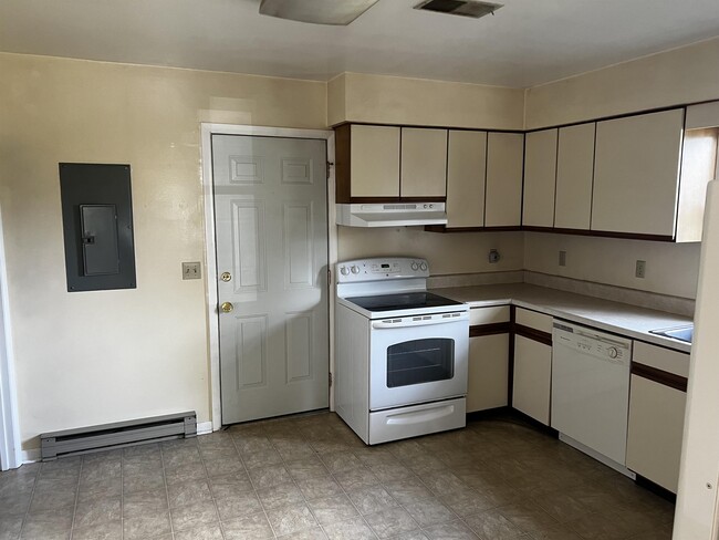 Photo - 236 Trimble Ave