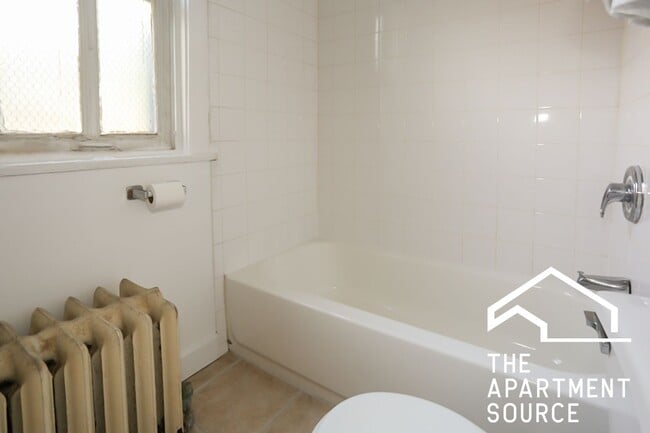 Photo - 540 W Briar Pl Unit 3N