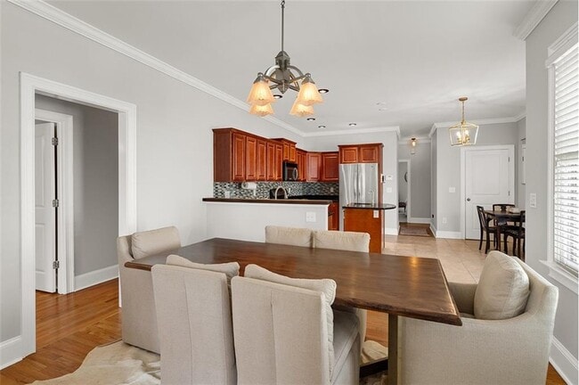 Photo - 372 Clifford Ave NE