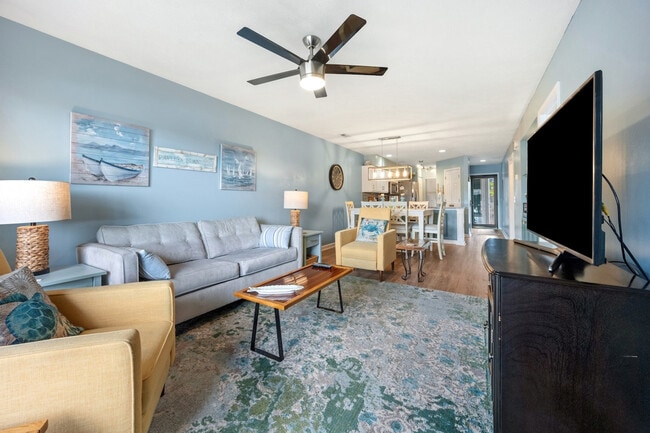 Building Photo - 117 Pinehurst Ln