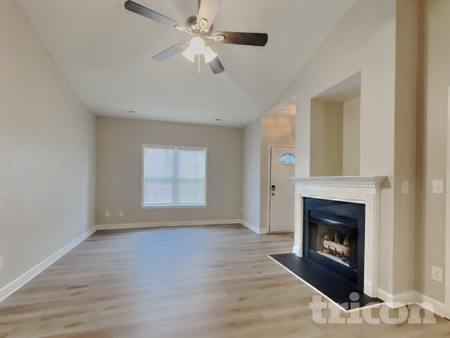 Photo - 409 Barnsdale Ridge Rd