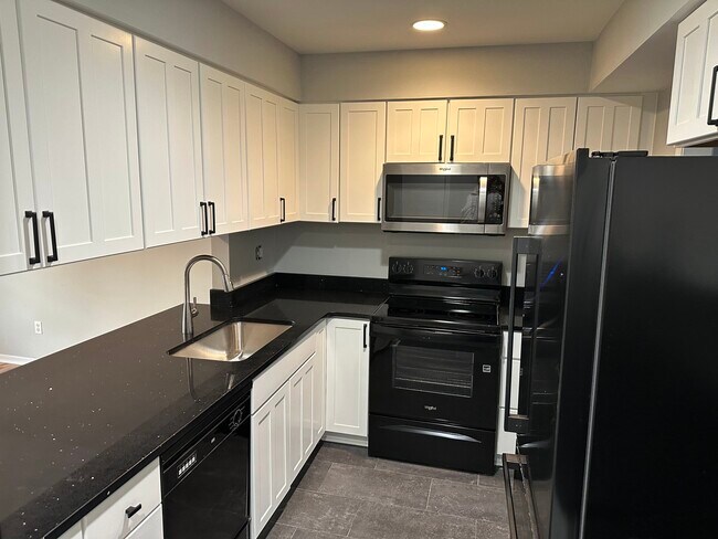 Photo - 31120 Hunters Dr Unidad uppr