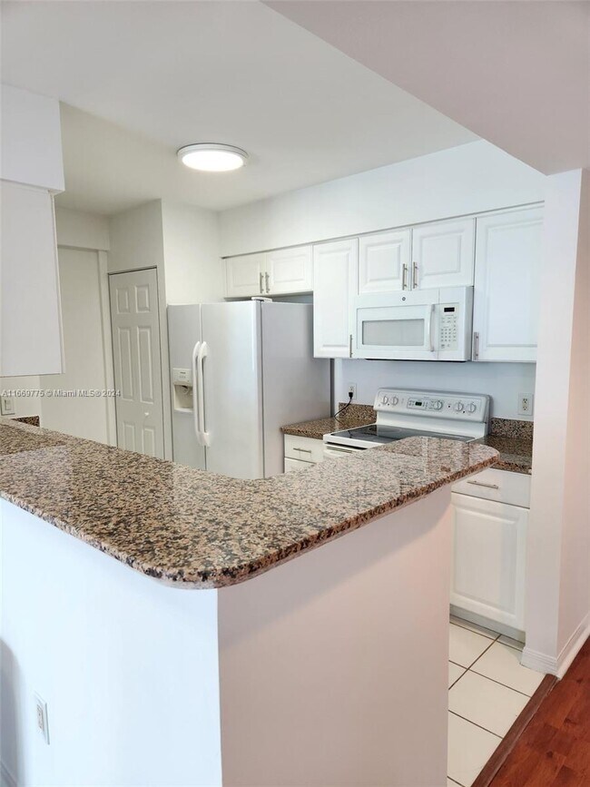 Photo - 1155 Brickell Bay Dr