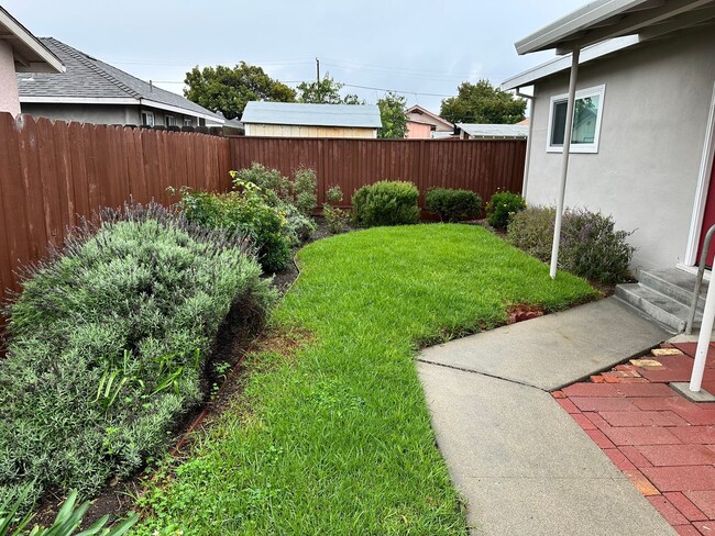 Photo - buena44 Unit 44-A