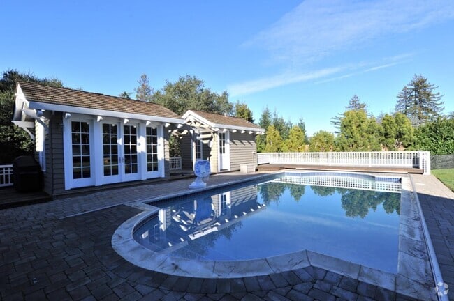 Building Photo - 380 Arden Rd Rental