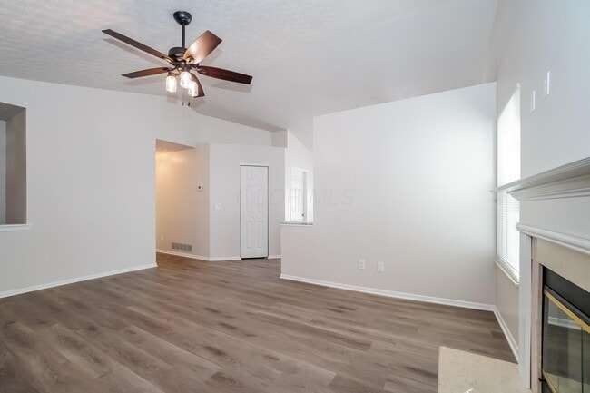 Photo - 1087 Lavender Ln