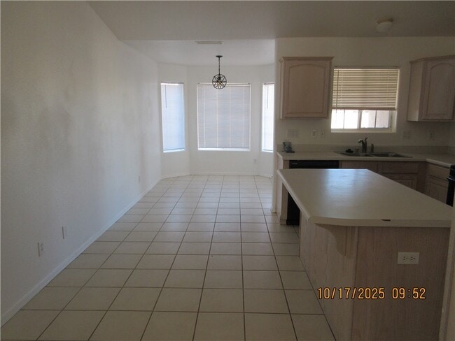 Photo - 2171 Ridgeview Rd