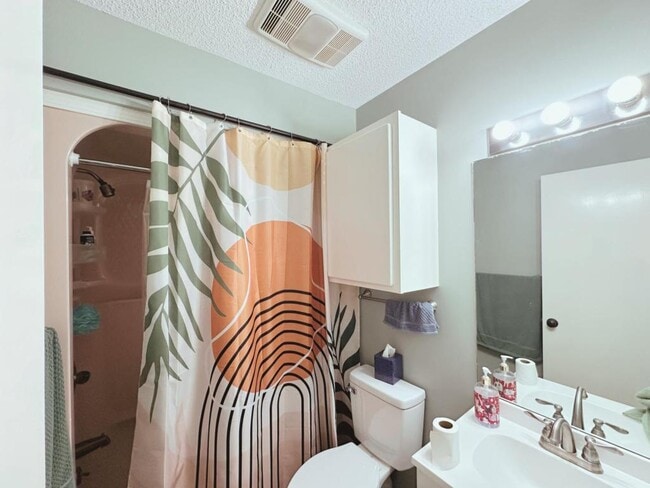 Photo - 112 Goodner Ln