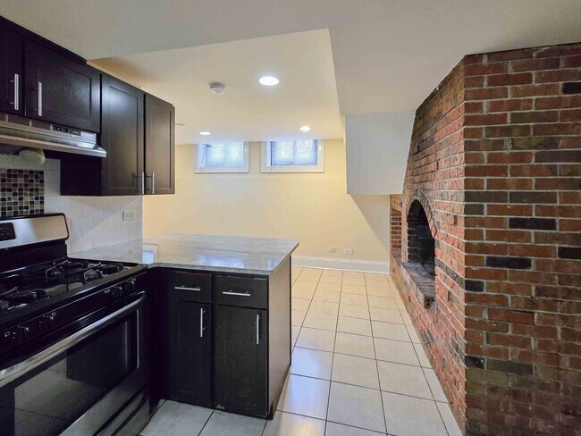 Photo - 877 W Lill Ave Unit 2