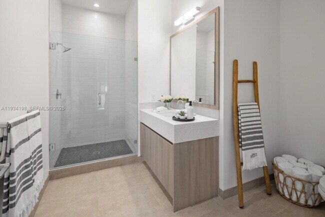 Photo - 2800 SW 27th Terrace Unidad 1220