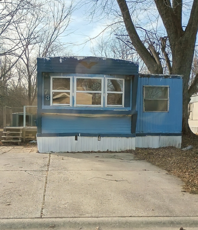 Photo - 73 Deerwood Park