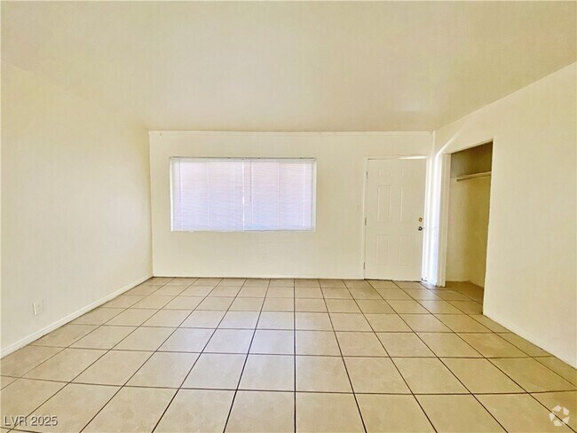 Building Photo - 1908 Rexford Dr Unit 2 Rental