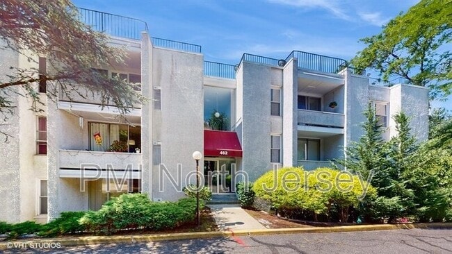 Building Photo - 462 River Rd Unit Apt i