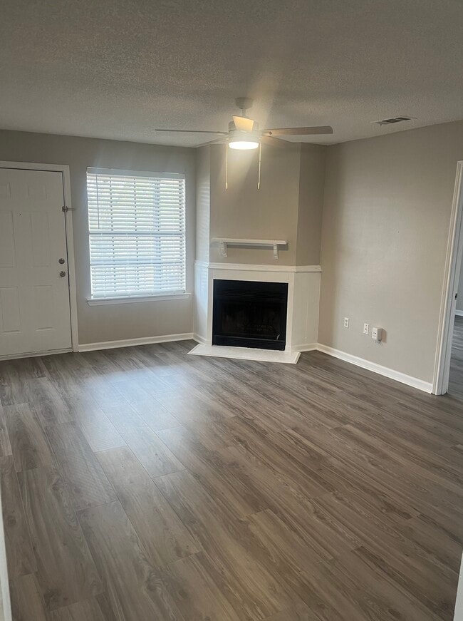 Photo - 3482 King Bradford Dr Unit D