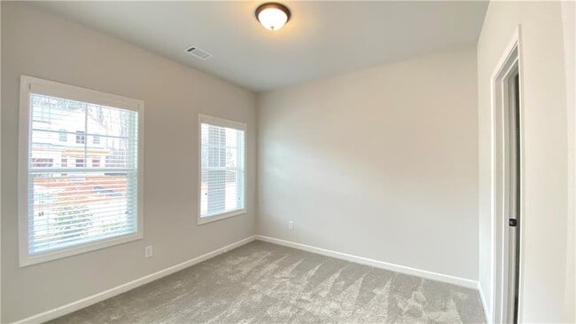 Photo - 4591 Silver Oak Dr SW