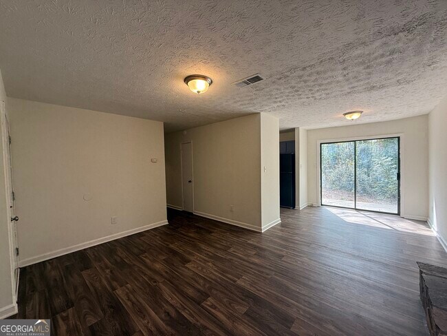 Photo - 540 Rustwood Dr