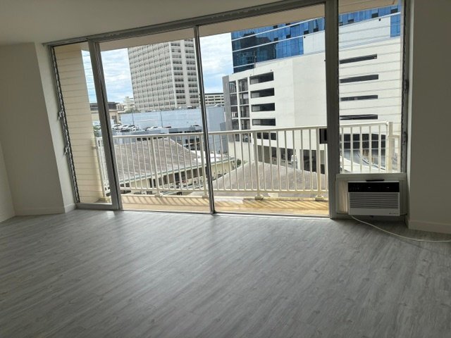 750 Amana St Unit 612