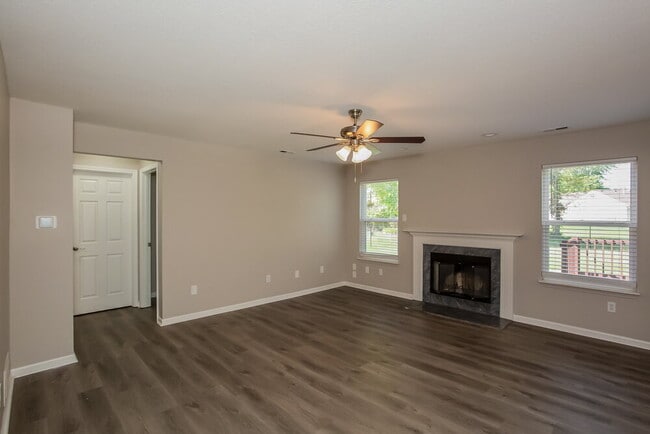Photo - 7018 Oldham Dr