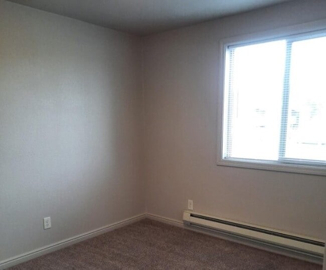 Photo - 3655 Maiben Ave