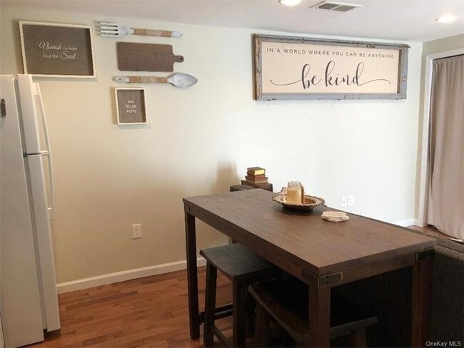 Photo - 44 Schneider Ave