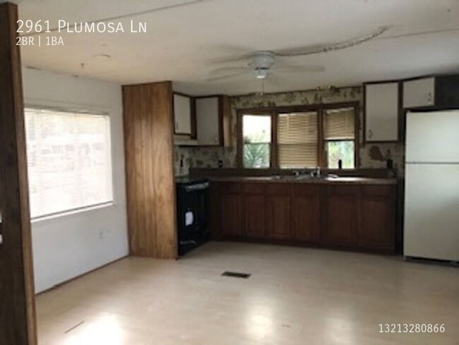 Photo - 2961 Plumosa Ln